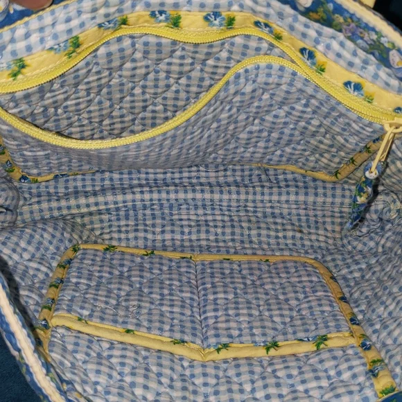 Vera Bradley Retired Katherine Tote (Spring 2004) - Picture 9 of 15